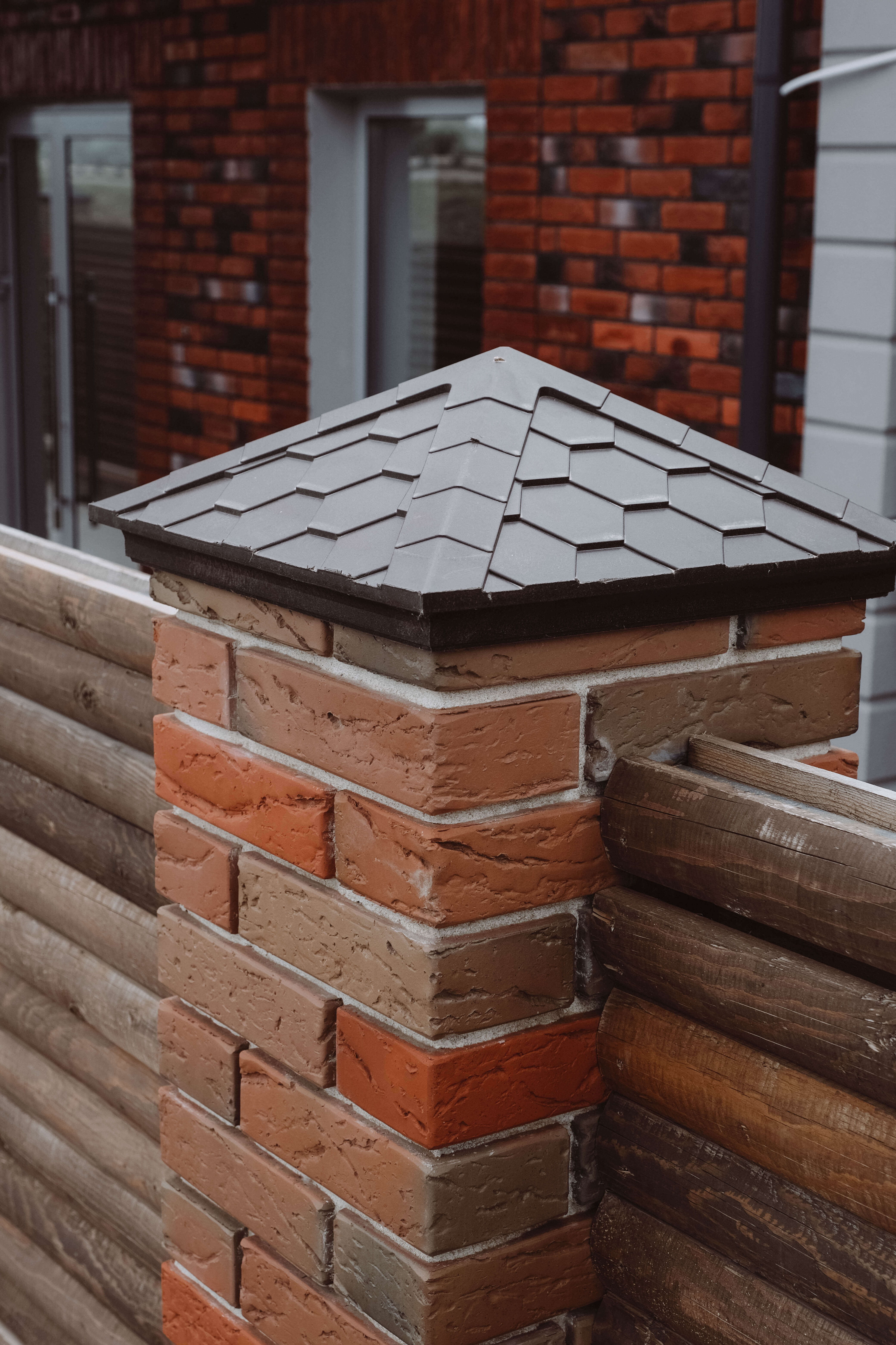 Колпак Zking Эверест Коричневый на столб 1.5х1.5 кирпича (390х390мм) в Нижнем Новгороде фото